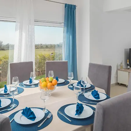 Lovely In With Kitchen