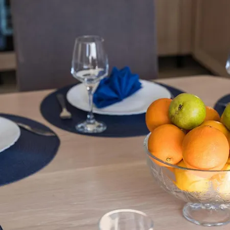 Lovely In With Kitchen Hébergement de vacances